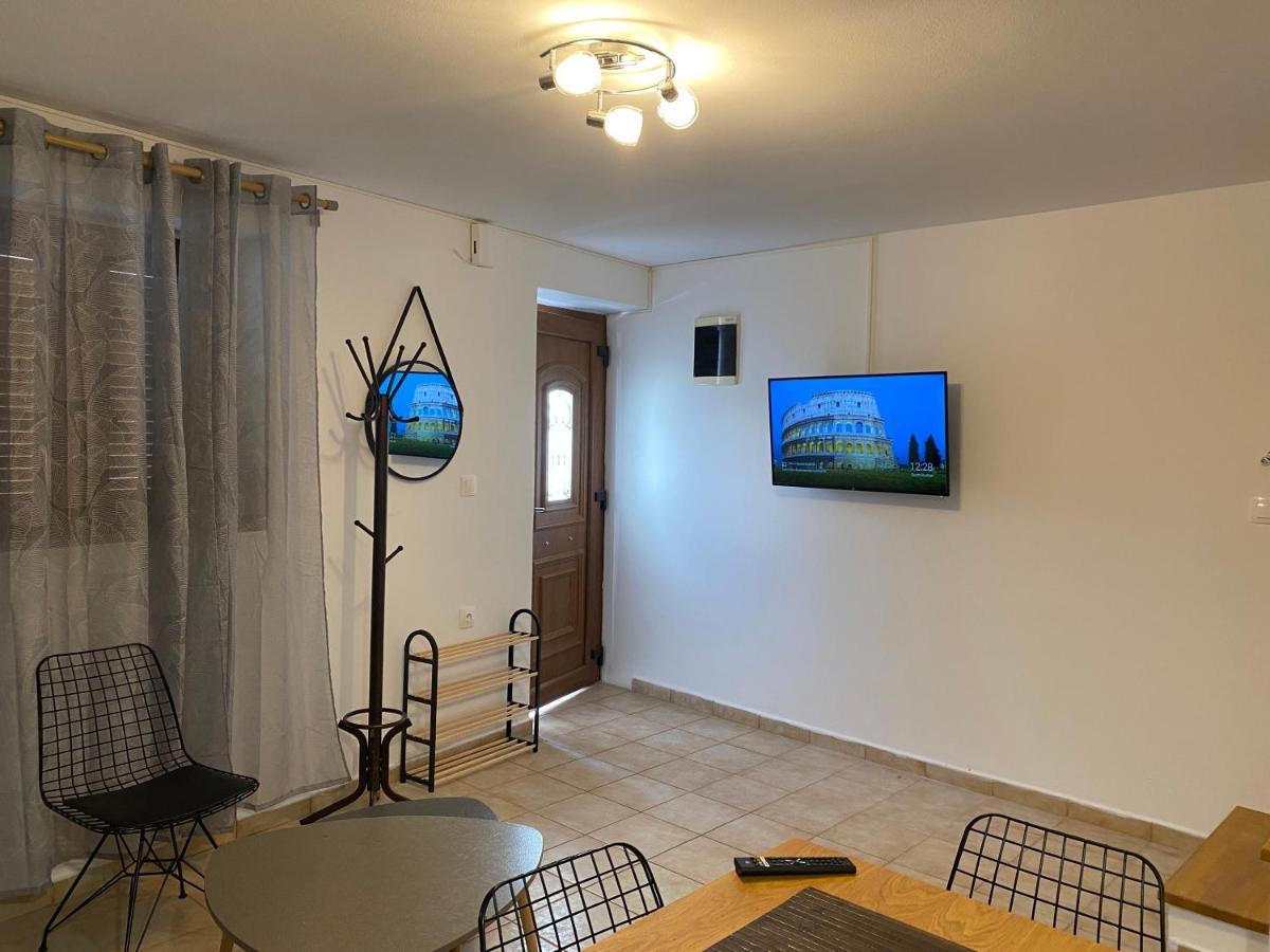 Romantic Maisonette In The Heart Of Pythagoreio Rh Door Exterior foto
